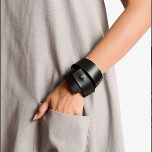 Leather brown and tan two-toned bracelet